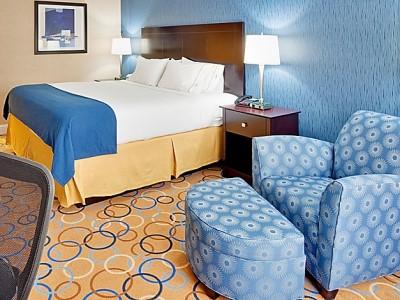 Hotel Express & By Ihg 2*