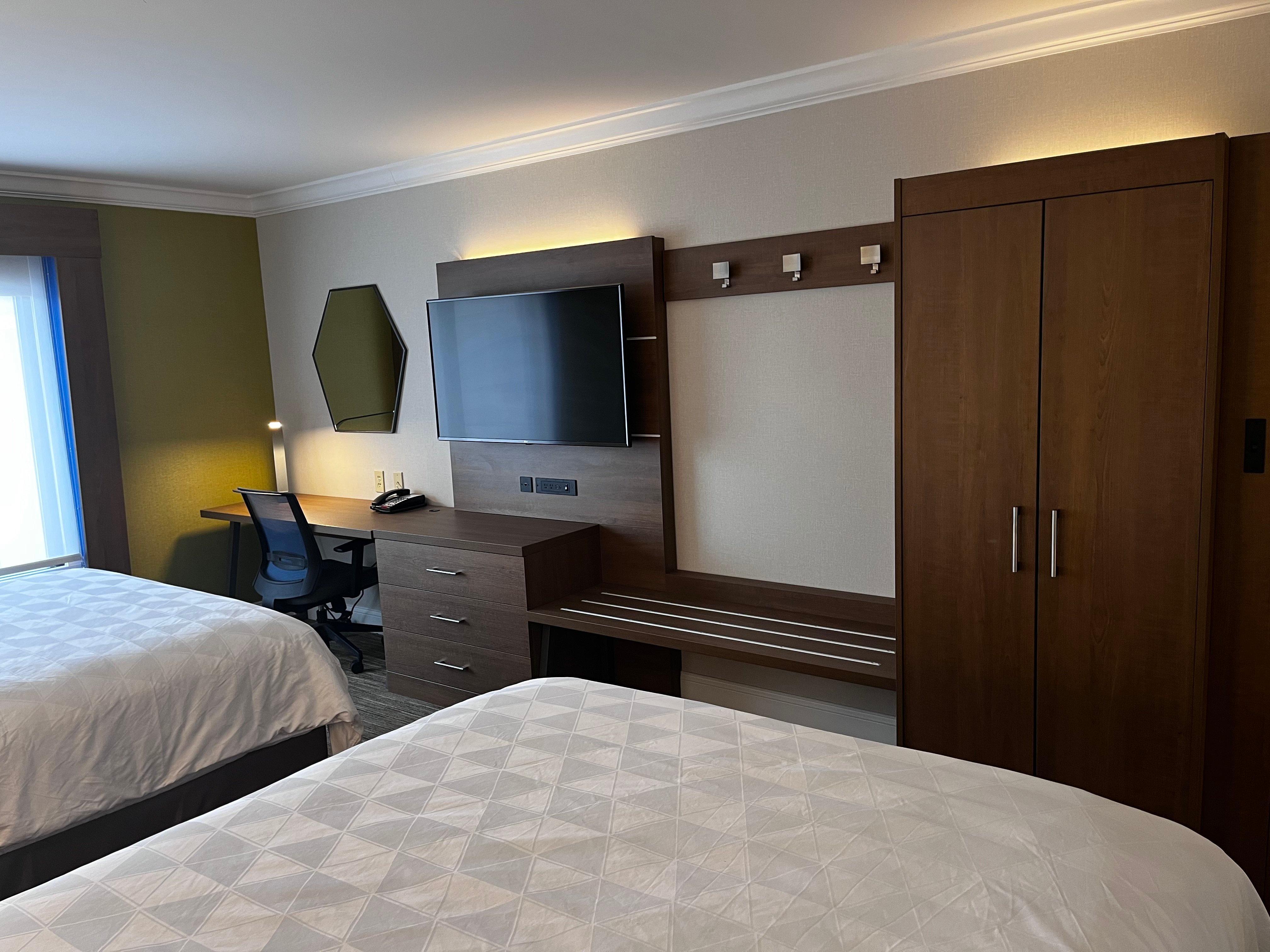 Hotel Express & By Ihg