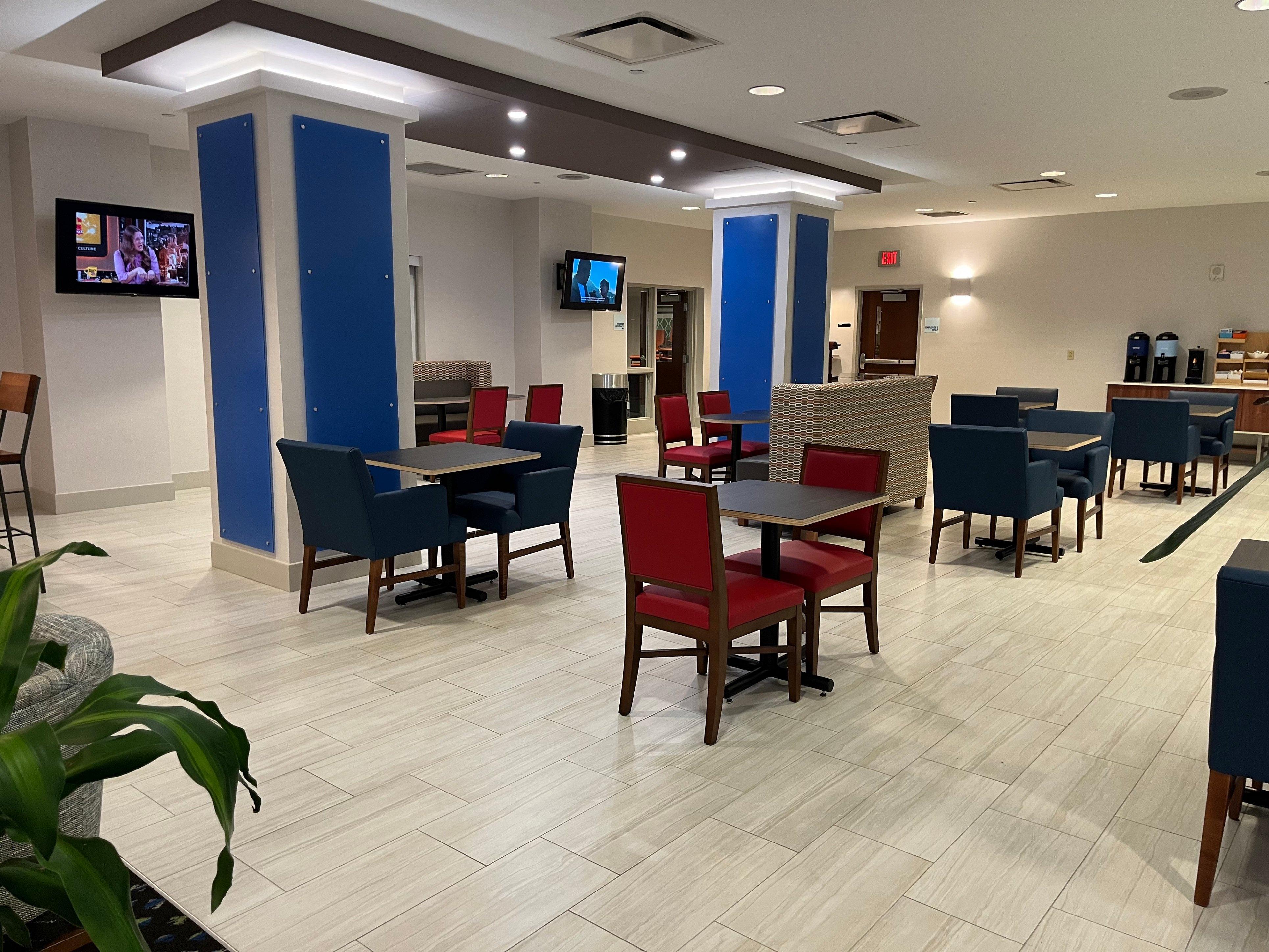 Express & By Ihg 2*