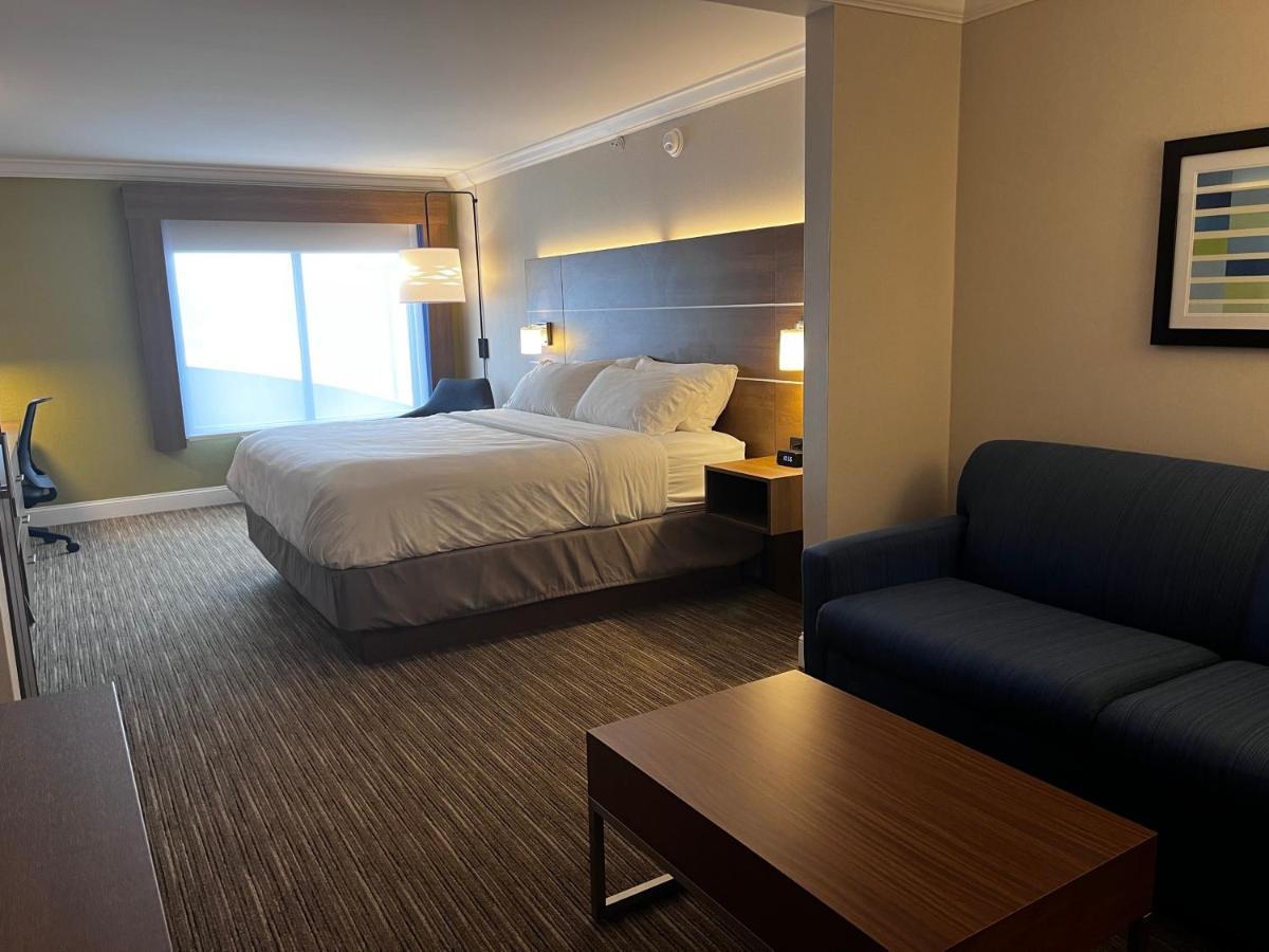 Express & By Ihg Williamsport